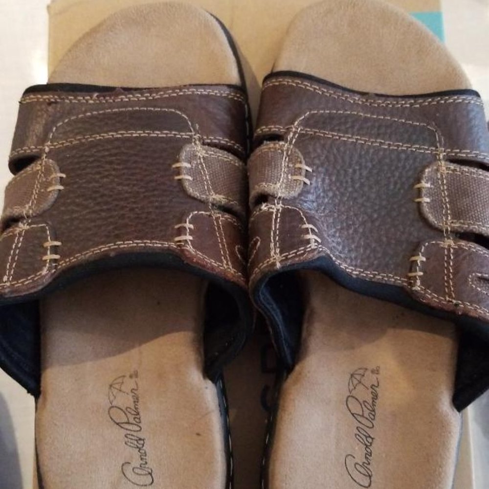 MEN'S ARNOLD PALMER SANDALS - SIZE 7 - BRAND NEW, NEVER WORN